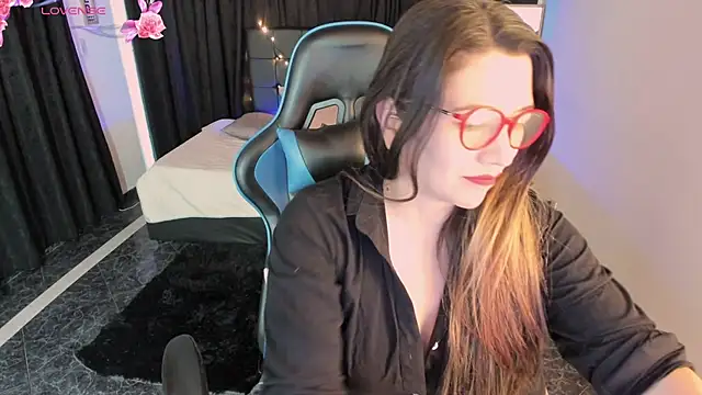 Hanna MA online show from November 1, 2025, 1:05 pm