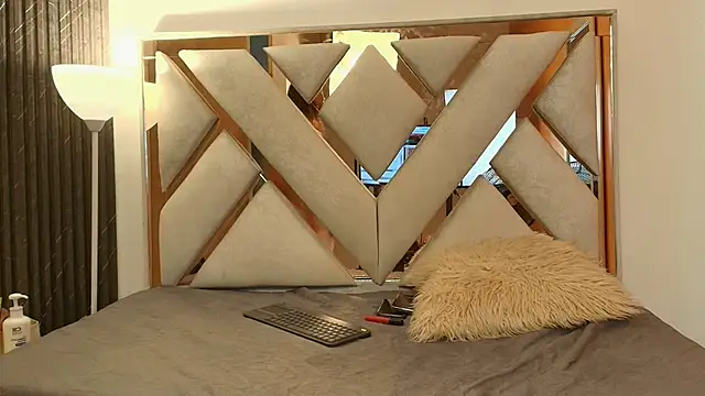 Snapshot of Lia_Roseh chatting on February 9, 2026, 8:07 pm Lia Roseh online show from February 9, 2026, 8:07 pm