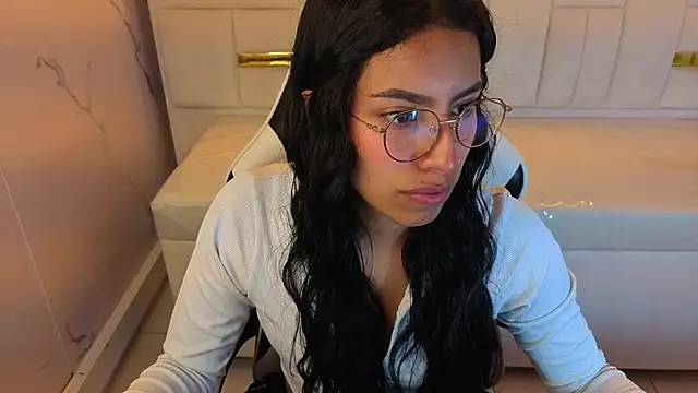 elowhyn dior tp online show from September 30, 2025, 12:22 pm