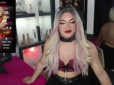 Snapshot of Sophia_hott01 chatting on November 6, 2025, 6:56 pm Sophia hott01 online show from November 6, 2025, 6:56 pm