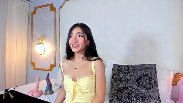 Mariana Kalo online show from November 2, 2025, 8:30 am