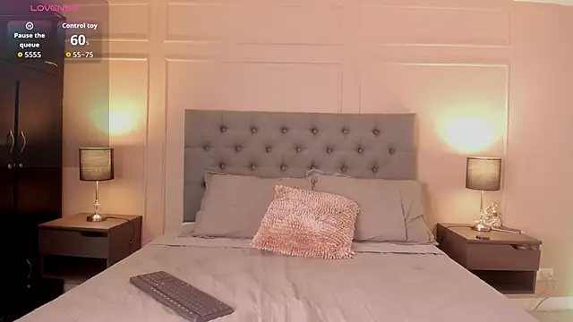 SalemMorris online show from October 16, 2025, 7:22 pm