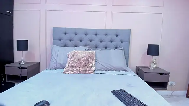 SalemMorris online show from October 1, 2025, 8:57 pm