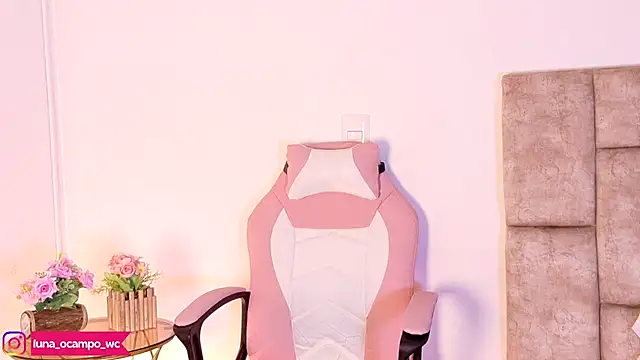 LunaOcampo  online show from November 16, 2025, 9:08 pm