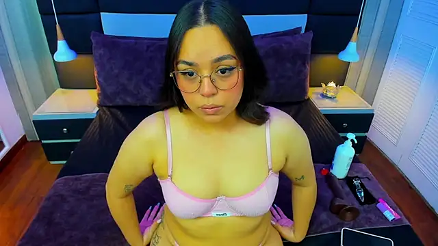 Snapshot of annytovar chatting on September 26, 2025, 8:16 pm annytovar online show from September 26, 2025, 8:16 pm