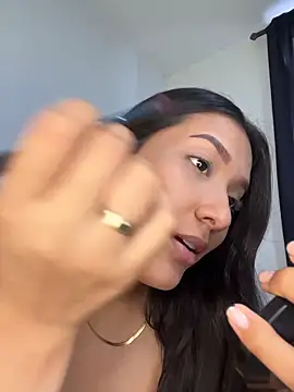 IsabellaJoness  online show from February 19, 2026, 8:06 pm