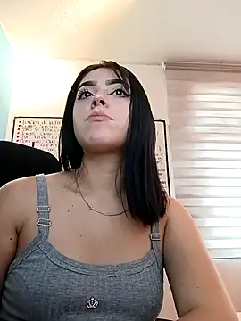 Zafira  online show from November 21, 2025, 5:45 pm