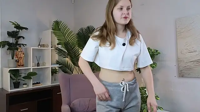 Snapshot of EarleanMottai chatting on September 29, 2025, 9:05 am EarleanMottai online show from September 29, 2025, 9:05 am