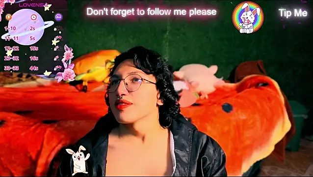 Snapshot of -BlueOpal- chatting on October 29, 2025, 7:13 pm -BlueOpal- online show from October 29, 2025, 7:13 pm