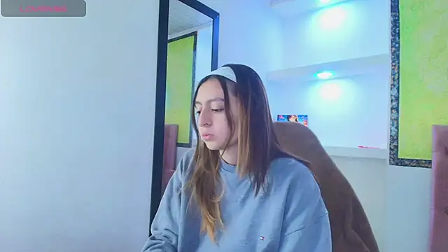 Snapshot of lala_clark chatting on October 6, 2025, 12:06 pm lala clark online show from October 6, 2025, 12:06 pm