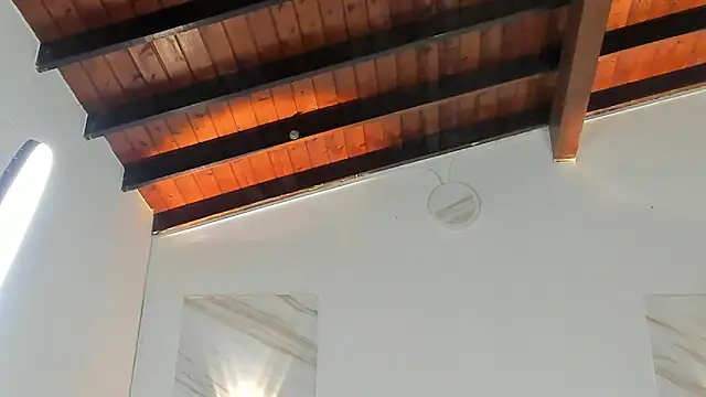 Snapshot of Charlotte-Smit chatting on November 1, 2025, 6:13 pm Charlotte-Smit online show from November 1, 2025, 6:13 pm