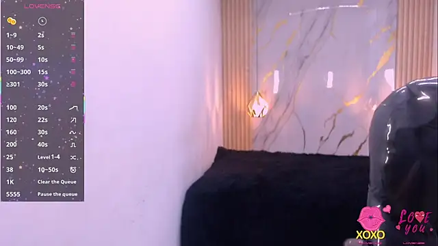 kat 96  online show from November 11, 2025, 7:19 pm