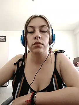 Alana     online show from September 25, 2025, 8:04 pm