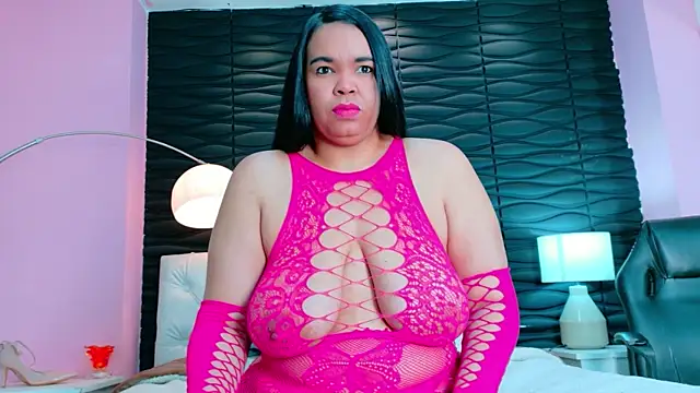 Snapshot of Valery_Nasty__ chatting on November 3, 2025, 3:26 pm Valery Nasty online show from November 3, 2025, 3:26 pm