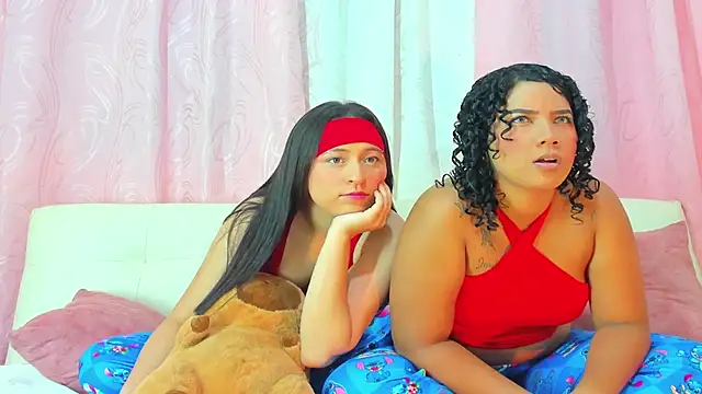 Venus Girls  online show from September 23, 2025, 3:57 am