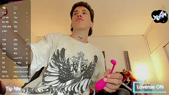 Snapshot of iammariano chatting on December 19, 2025, 3:21 am iammariano online show from December 19, 2025, 3:21 am