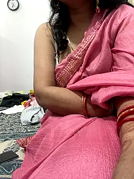 Snapshot of aditi_singh15 chatting on October 15, 2025, 12:57 pm aditi singh15 online show from October 15, 2025, 12:57 pm