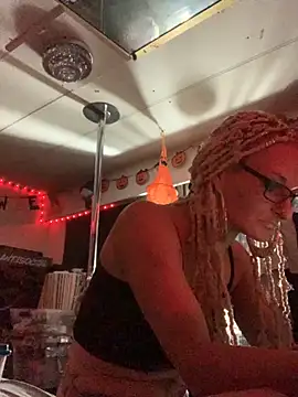 Snapshot of blondebarbiebae chatting on November 7, 2025, 7:02 am blondebarbiebae online show from November 7, 2025, 7:02 am