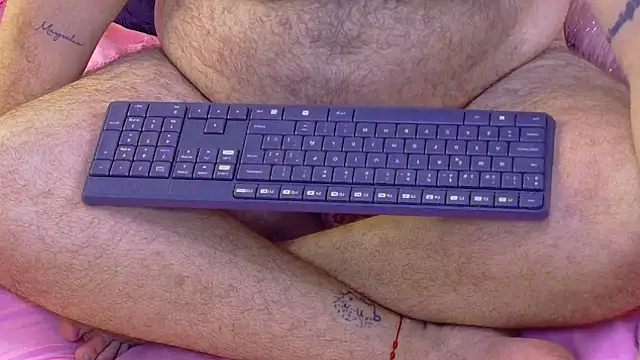 Snapshot of big_bearr chatting on October 7, 2025, 2:56 am big bearr online show from October 7, 2025, 2:56 am