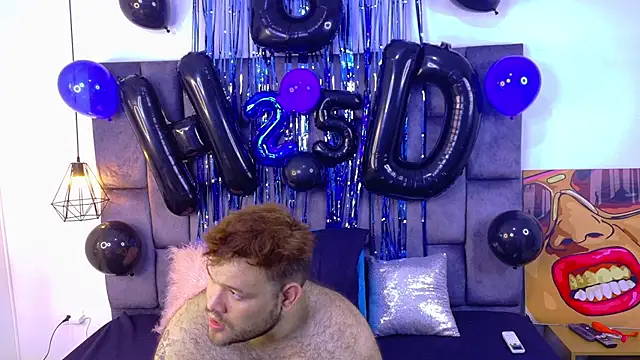 Snapshot of big_bearr chatting on October 5, 2025, 12:12 am big bearr online show from October 5, 2025, 12:12 am