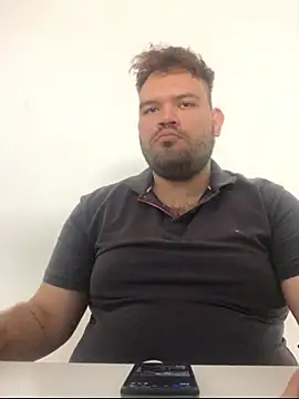 Snapshot of big_bearr chatting on November 6, 2025, 4:44 pm big bearr online show from November 6, 2025, 4:44 pm