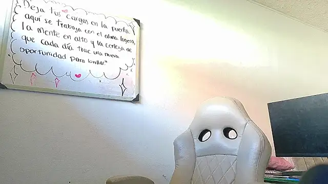 big bearr online show from November 26, 2025, 1:33 pm