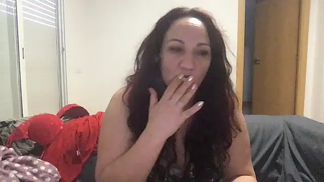 Snapshot of paula19800 chatting on November 7, 2025, 9:58 am paula19800 online show from November 7, 2025, 9:58 am