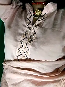 Snapshot of Cuty_kinjal chatting on September 28, 2025, 6:48 pm Cuty kinjal online show from September 28, 2025, 6:48 pm