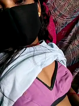 Snapshot of Cuty_kinjal chatting on October 5, 2025, 5:58 pm Cuty kinjal online show from October 5, 2025, 5:58 pm