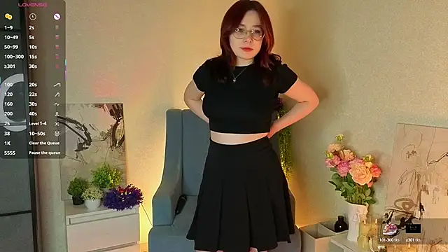 Snapshot of NyamNyamNyammm chatting on October 12, 2025, 3:02 pm NyamNyamNyammm online show from October 12, 2025, 3:02 pm