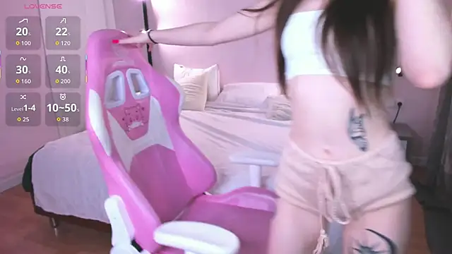 Alic Fox online show from October 9, 2025, 12:44 am