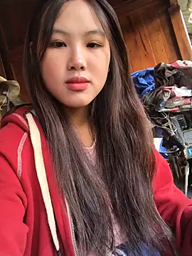 Snapshot of Mai_lovely chatting on November 15, 2025, 2:04 am Mai lovely online show from November 15, 2025, 2:04 am