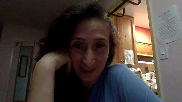 Ysolmera online show from October 4, 2025, 6:37 am