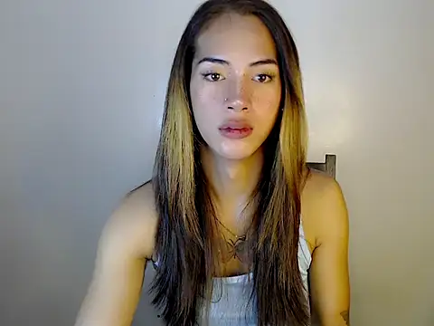 Snapshot of ashley_bombshell chatting on October 27, 2025, 8:10 pm ashley bombshell online show from October 27, 2025, 8:10 pm