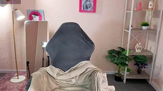 Al1ice Moures online show from February 23, 2026, 1:18 am