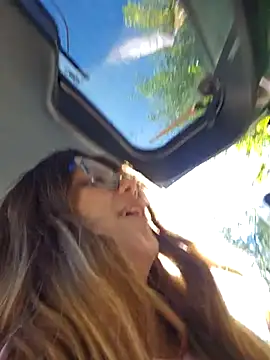 xofrankiefinexo online show from October 7, 2025, 9:27 pm