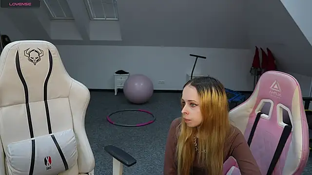 Luchi Sun online show from November 11, 2025, 11:27 am