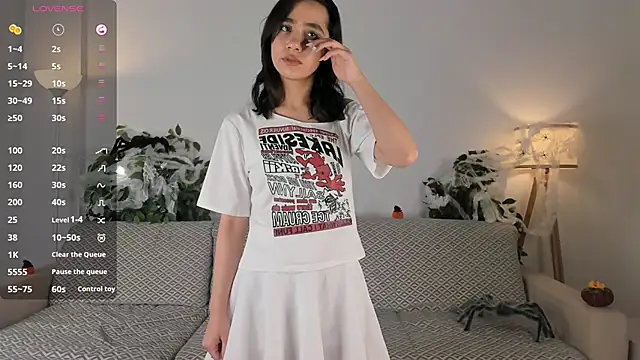 Snapshot of LoidaTatom chatting on October 30, 2025, 1:37 am LoidaTatom online show from October 30, 2025, 1:37 am