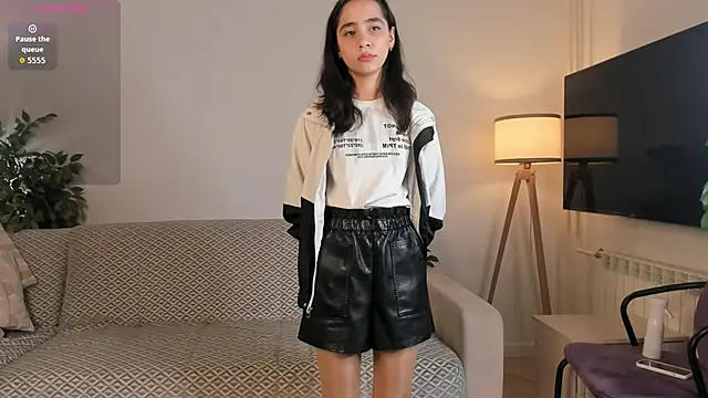 Snapshot of LoidaTatom chatting on October 10, 2025, 1:06 am LoidaTatom online show from October 10, 2025, 1:06 am