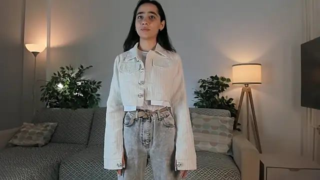 Snapshot of LoidaTatom chatting on October 22, 2025, 1:05 am LoidaTatom online show from October 22, 2025, 1:05 am