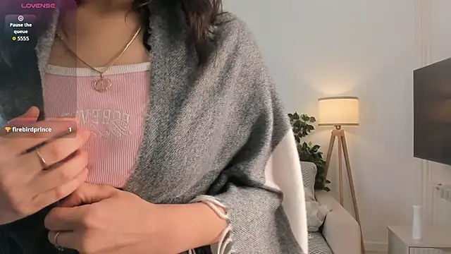 Snapshot of LoidaTatom chatting on October 19, 2025, 1:08 am LoidaTatom online show from October 19, 2025, 1:08 am