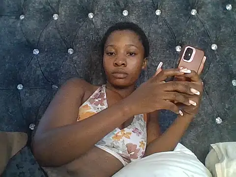 Nasty-baddie online show from September 25, 2025, 12:00 pm