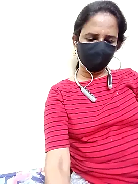 Snapshot of tamil_Boomika chatting on November 16, 2025, 6:12 pm tamil Boomika online show from November 16, 2025, 6:12 pm