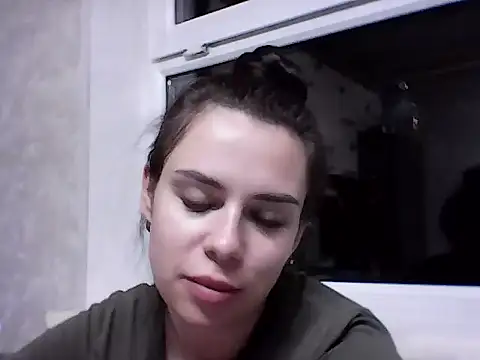 Snapshot of LindaLoverx chatting on September 29, 2025, 2:44 pm LindaLoverx online show from September 29, 2025, 2:44 pm