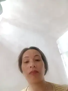 Snapshot of suka-bae chatting on October 12, 2025, 3:02 pm suka-bae online show from October 12, 2025, 3:02 pm