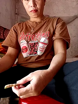 Snapshot of suka-bae chatting on October 19, 2025, 2:47 am suka-bae online show from October 19, 2025, 2:47 am