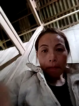 Snapshot of suka-bae chatting on November 5, 2025, 7:44 am suka-bae online show from November 5, 2025, 7:44 am