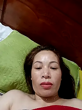 Snapshot of suka-bae chatting on October 23, 2025, 1:37 am suka-bae online show from October 23, 2025, 1:37 am