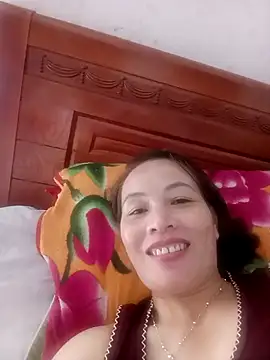 Snapshot of suka-bae chatting on October 17, 2025, 4:49 am suka-bae online show from October 17, 2025, 4:49 am