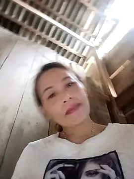 Snapshot of suka-bae chatting on November 6, 2025, 7:45 am suka-bae online show from November 6, 2025, 7:45 am